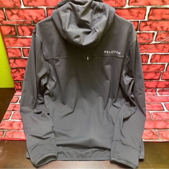 FOURLAPS X PELOTON Men’s Jacket Gray L - Picture 2 of 13